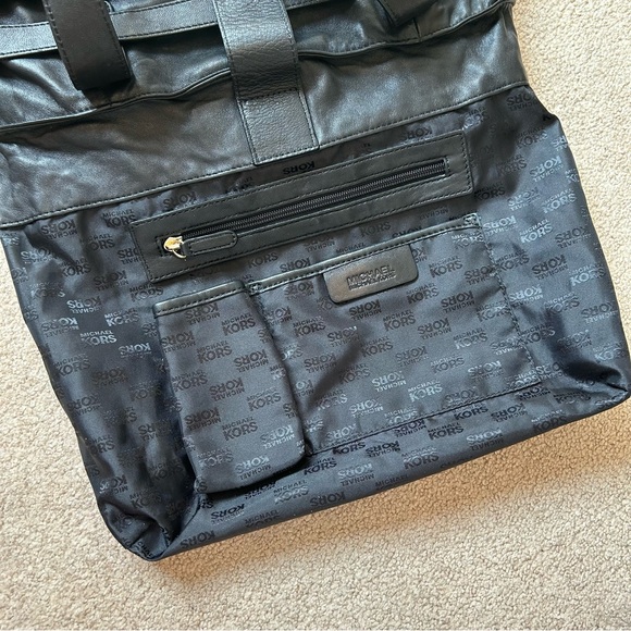 (SOLD) MICHAEL KORS ‘Beverly’ Leather Satchel Black Large - Picture 13 of 15